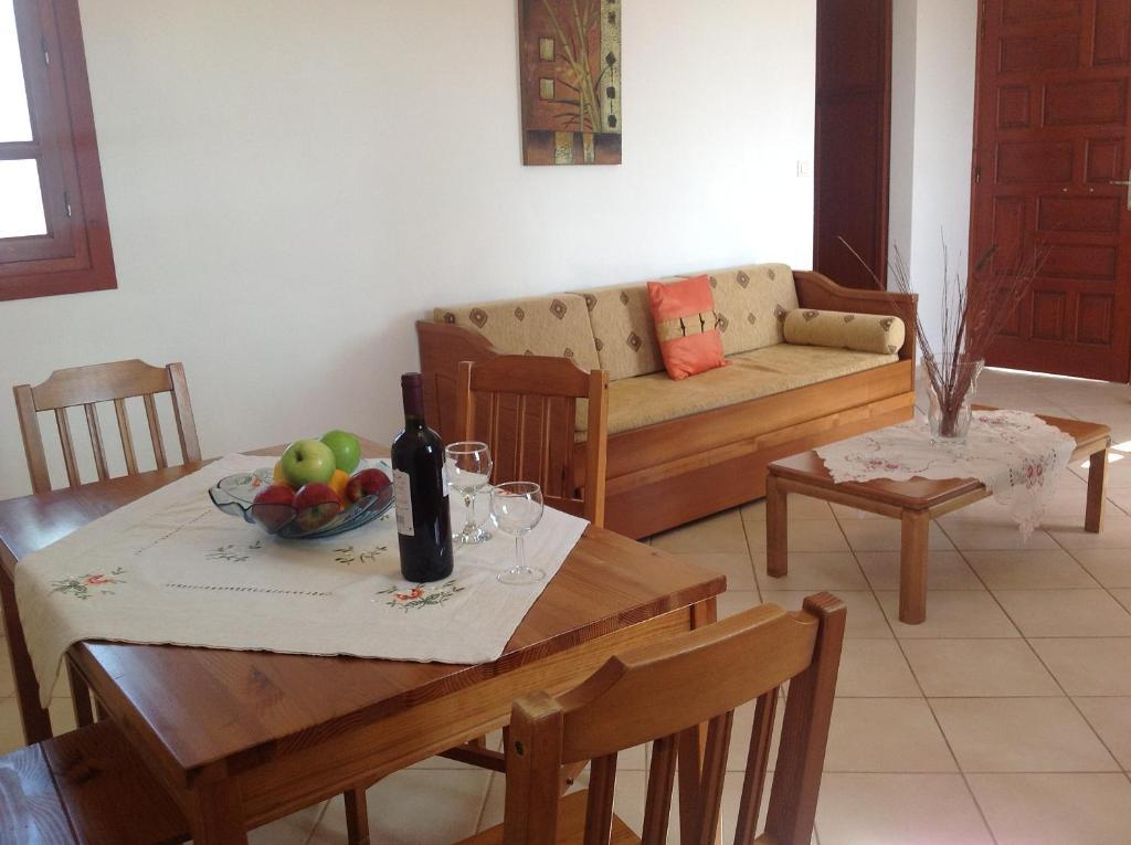 Golden Sun Apartments Arkasa Room photo